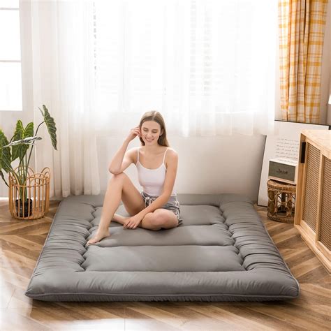 Amazon.com: MAXYOYO Japanese Floor Mattress Futon Mattress Queen Size ...