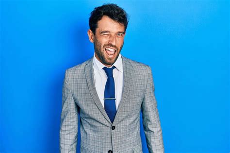 The Real Secrets of What Turns Women On! 42 Traits to Turn Girls on Sexually & Emotionally | Mixxxer