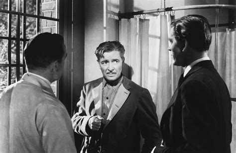 Julia Rhys's Instagram, Twitter & Facebook on IDCrawl