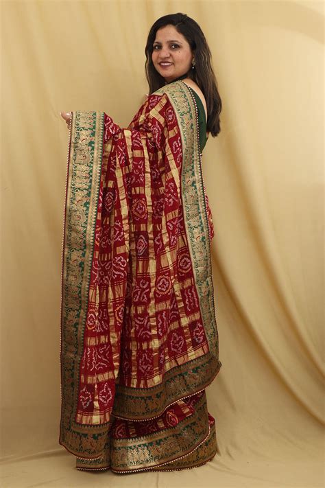 Shop the Stunning Red Bandhani Madhurai Cotton Baraat Saree