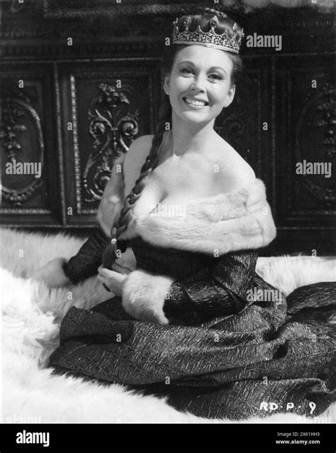 Hazel court actress Banque de photographies et d’images à haute ...