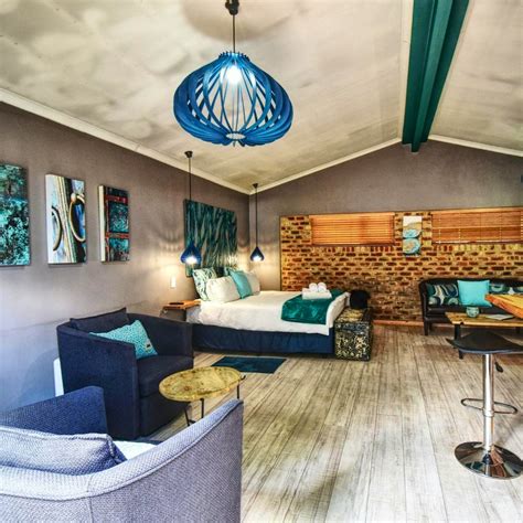 Square Roots Studio | LekkeSlaap