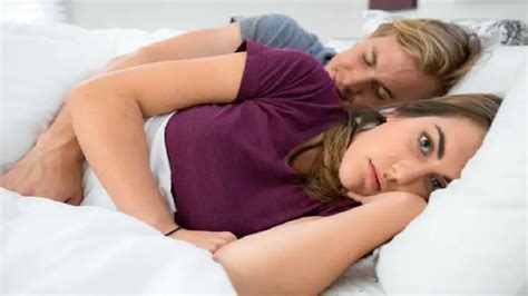 Vastu Tips: 5 Useful Bedroom Suggestions For Couples To Avoid Conflicts ...