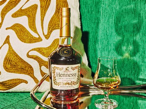 Cognac (Ultimate Guide): What is Cognac, Types, Best Cognacs to Drink ...