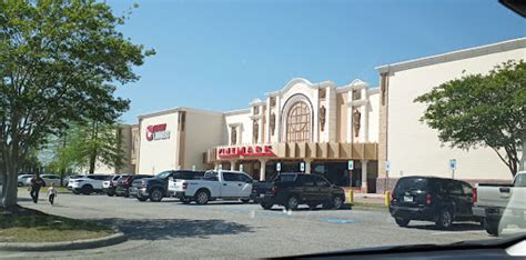 Movie Theater «Cinemark 16», reviews and photos, 15171 Crossroads Pkwy ...