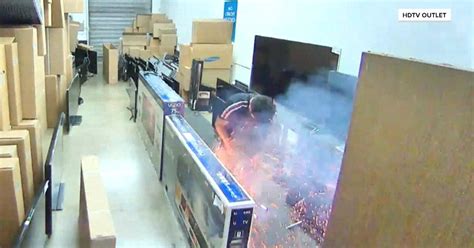 Electric Cigarettes Exploding in Pockets 的图像结果