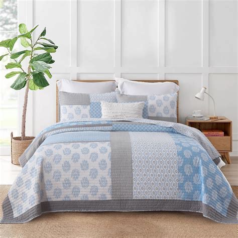 Amazon.com: KALOOLA Light Blue King Quilt Set, 100% Cotton Patchwork ...