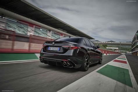 2025 Alfa Romeo Giulia Quadrifoglio Super Sport - Stunning HD Photos, Videos, Specs, Features ...