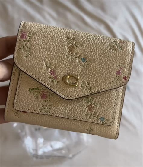 Pin by cii on Bags | Girly bags, Cute wallets, Fancy bags