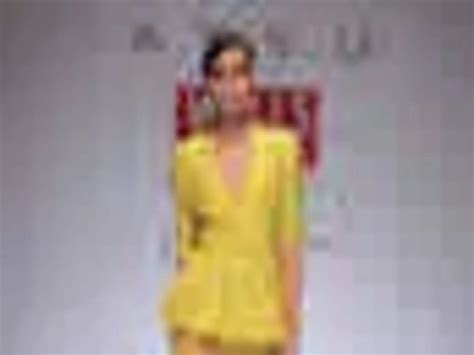 PFMI World 2011 Kanishtha Dhankhar walked the ramp for Atsu Sekhose