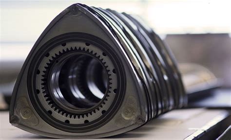 Mistral Rotary Engine 的图像结果