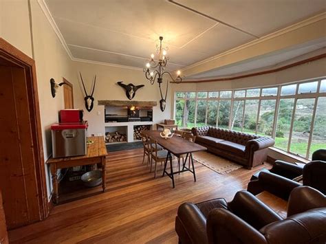 GREY GHOST LODGE (Cradock, Eastern Cape) - B&B Reviews & Photos ...