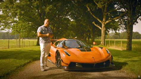 Christian von Koenigsegg provides walkthrough of Koenigsegg Jesko hypercar