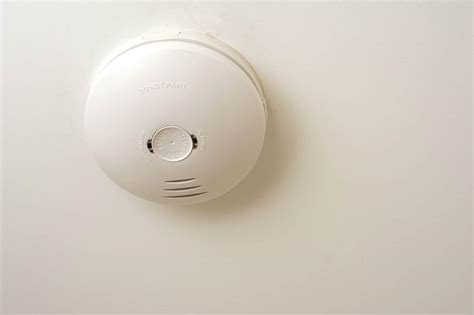 Carbon Monoxide Detector Mounting Height - Home Security Planet