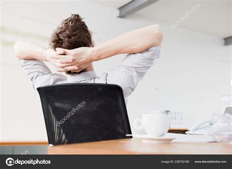 Lean Back 的图像结果