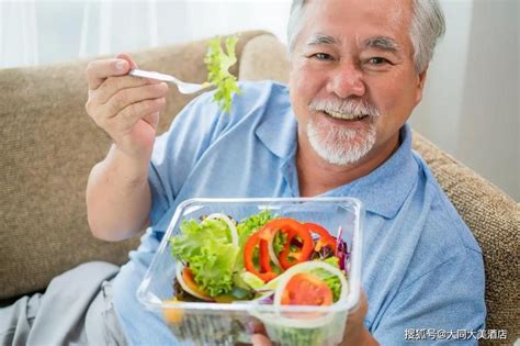 80岁少吃三种食物（食物）
