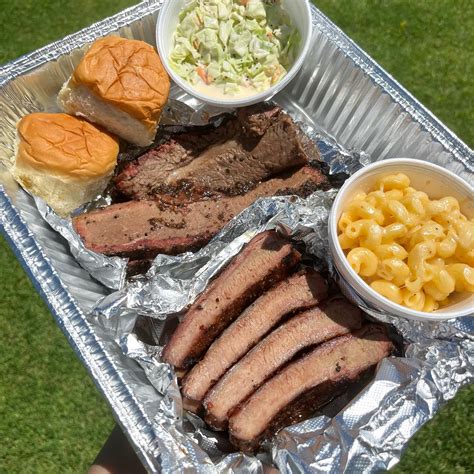 Jen 💜 | 📍 JW Hayes BBQ 🍴 Texas Style BBQ I would've never expected to ...