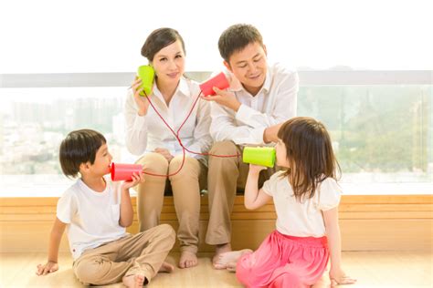 父母如何与孩子沟通 与孩子沟通注意的三个原则 _八宝网