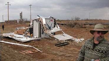 Tornadoes Injure 16 In New Mexico - CBS News