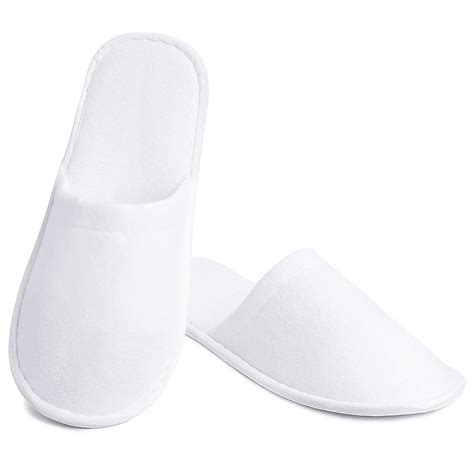 Molesun 6 Pairs White Disposable Slippers, Cotton Closed Toe Spa ...