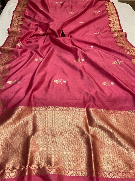 Onion Pink Pure Silk Handloom Banarasi Saree with Kadhwa Motifs ...