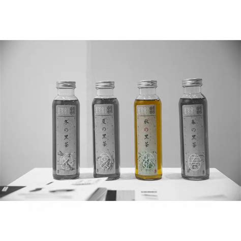 黑茶品牌型录设计|平面|品牌|AKSSY47 - 原创作品 - 站酷 (ZCOOL)