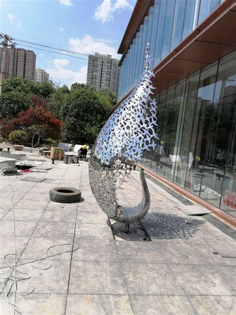 玻璃钢雕塑_不锈钢雕塑_景观园林城市校园广场雕塑_金百盈设计制作厂家