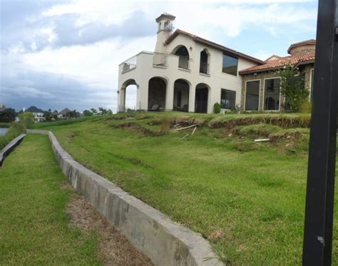 Structural Failure Examples 的图像结果