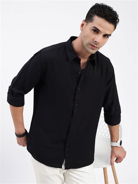 SHOWOFF Men's Solid Black Slim Fit Shirt