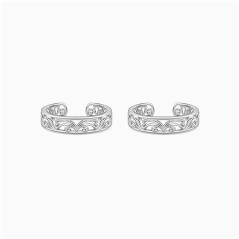 Buy 925 Silver Toe Rings for Women at Best Price – GIVA