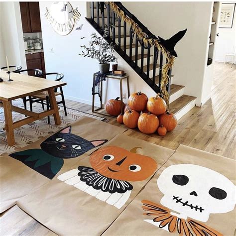 Could also add a ghost and witch | Halloween home decor, Vintage ...
