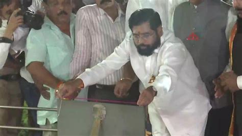 CM Shinde reached Balasaheb Memorial after getting Shiv Sena name and ...