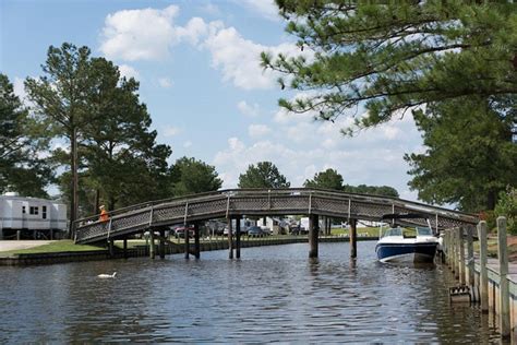 TWIN LAKES CAMPGROUND (Chocowinity) - Campground Reviews, Photos, Rate ...