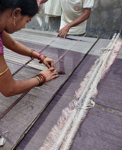 Empowering Weavers: Revival of Handloom Artisans with rangSutra (By Su ...