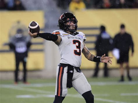 B.C. Lions' QB Vernon Adams Jr. named CFL's top performer for Week 19 ...