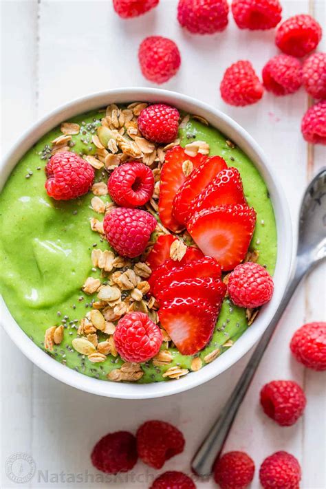 Green Smoothie Bowl Recipe - NatashasKitchen.com