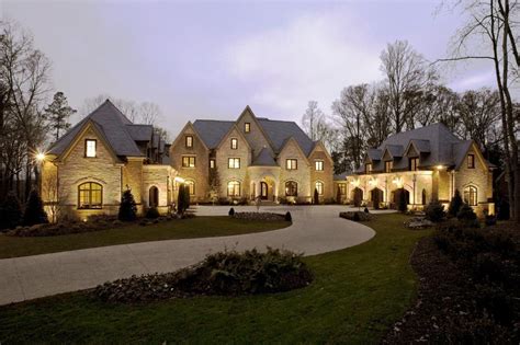 mansions to tour near me