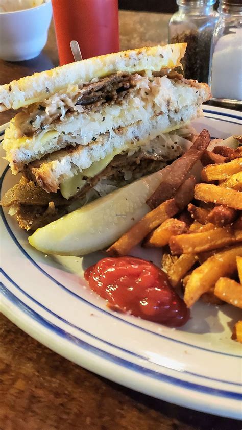 Comet Cafe - Milwaukee Wisconsin Restaurant - HappyCow