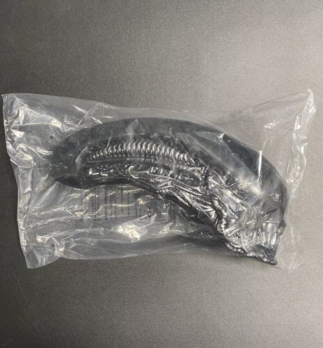 Alien Romulus Popcorn Bucket 的图像结果