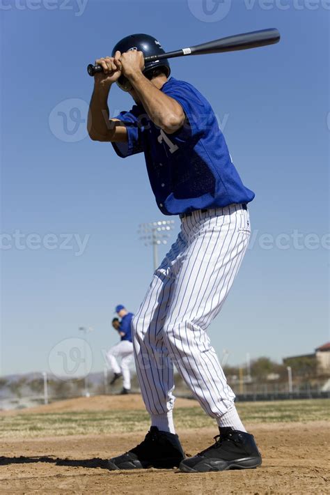 Baseball Pitcher Front View 的图像结果