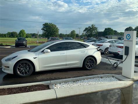 Weakley County Motors | Martin, TN | EV Station