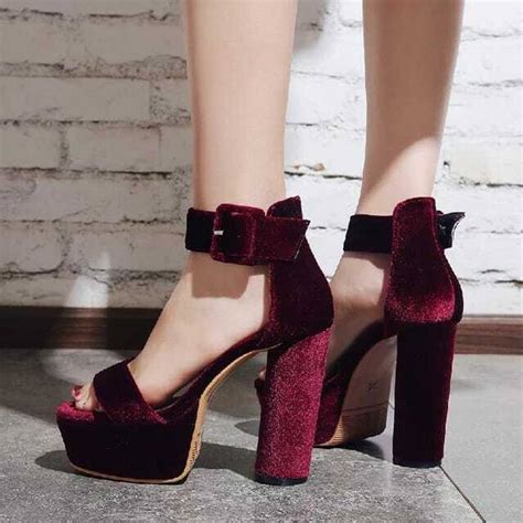 UUNDA Fashion Women Maroon Heels - Buy UUNDA Fashion Women Maroon Heels ...