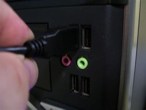 Image result for How to Use a USB Flash Drive