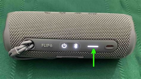 JBL Flip 6 Charging Light - Tom's Tek Stop