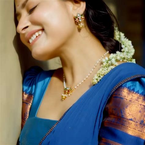 Virangana Kemp Stone Pendant Set - Pink & Green – The Shopping Tree