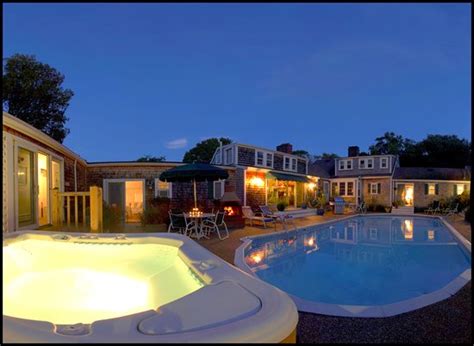 LAMB AND LION INN (Barnstable) - B&B Reviews, Photos, Rate Comparison ...