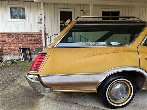 This 1971 Oldsmobile Vista Cruiser Claims It's Rarer Than a Split-Window Corvette - autoevolution