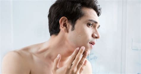 Ingrown Hair: Symptoms, Causes, Treatment & Prevention