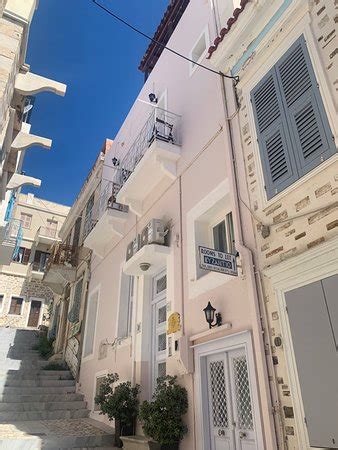 VIZANTIO APARTMENTS (Hermoupolis) - Guesthouse Reviews, Photos, Rate ...