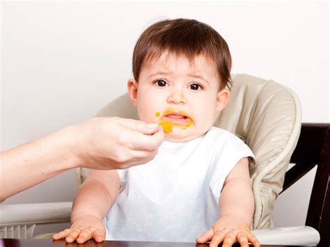 Los 6 alimentos que no debes darle a tu bebé | BabyCenter